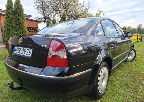 Volkswagen Passat cena 12400 przebieg: 206321, rok produkcji 2004 z Skępe małe 67